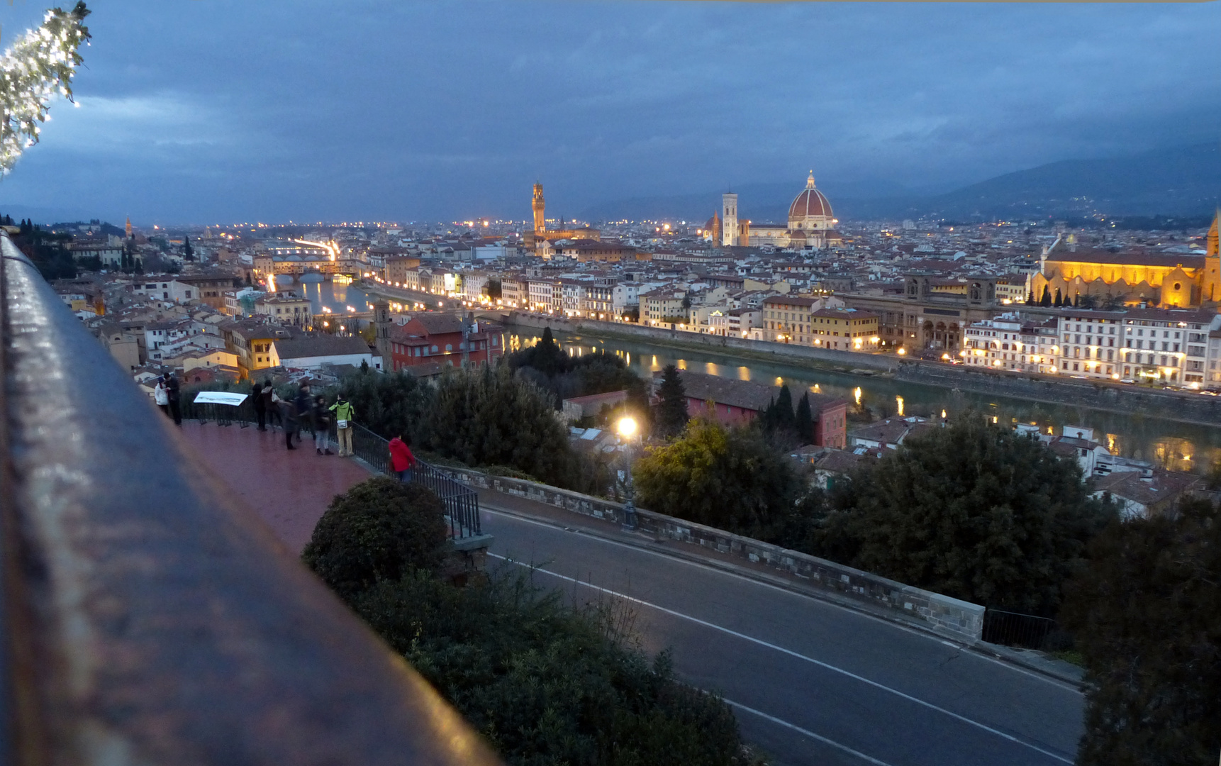 NATALE AL PIAZZALE MICHELANGELO