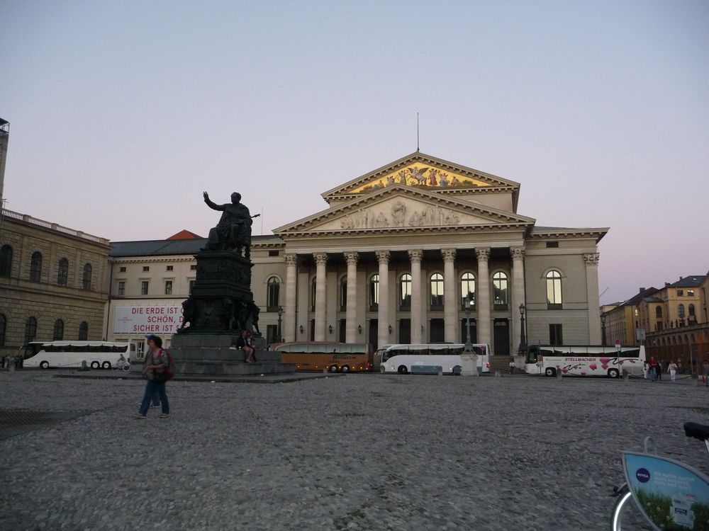 Nationaltheater - Josefsplatz