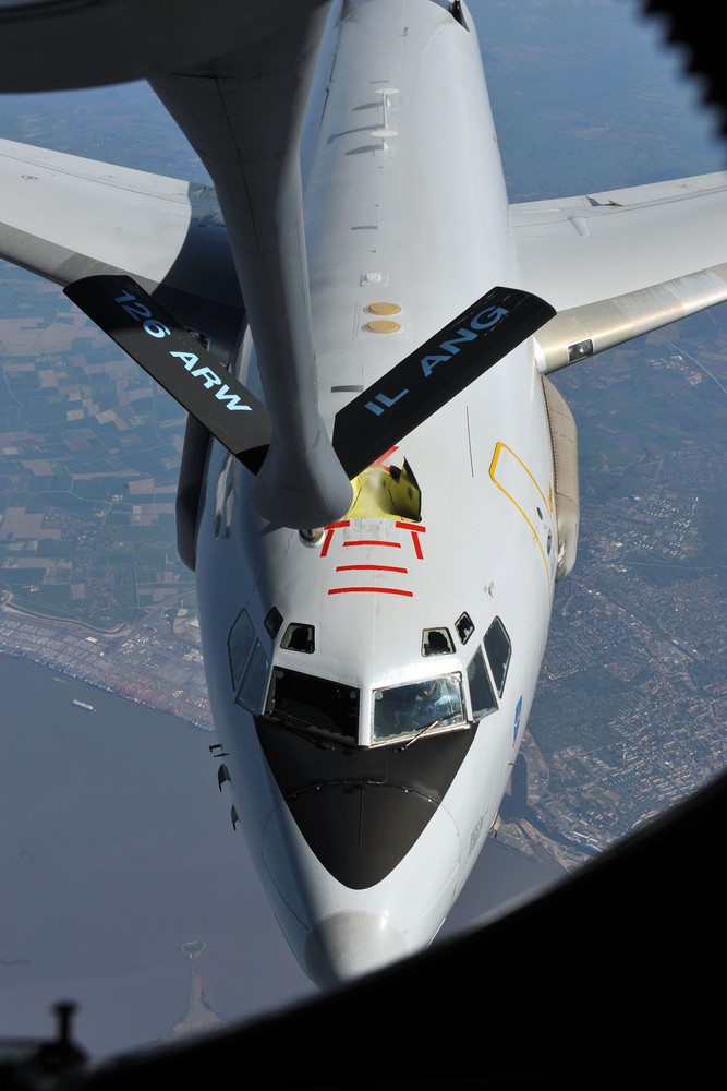 NATO E-3A AWACS NMT Air Refuling disdconnected