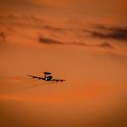 NATO E-3A im Sonnenuntergang