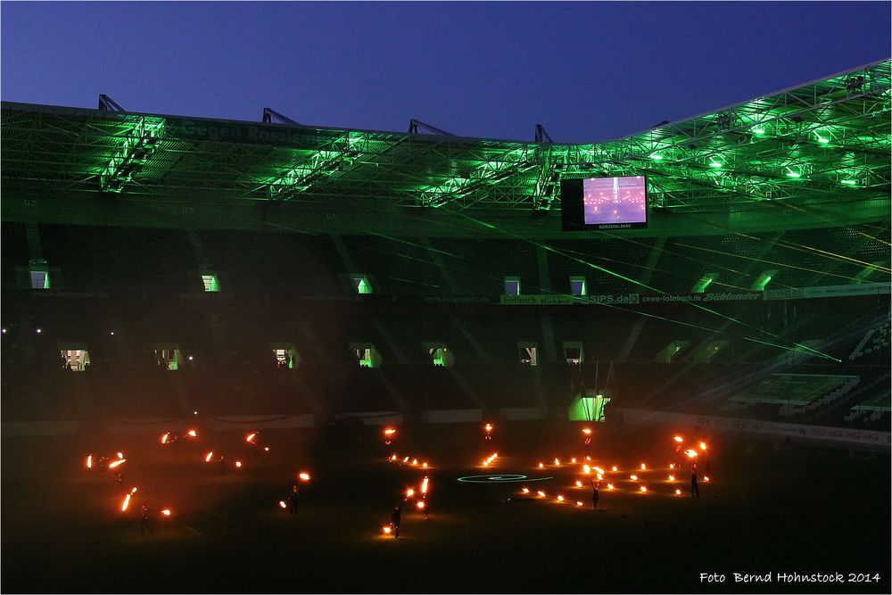 Natomusikfest 2014 .... Feuer auf dem heiligen Rasen von Borussia ...