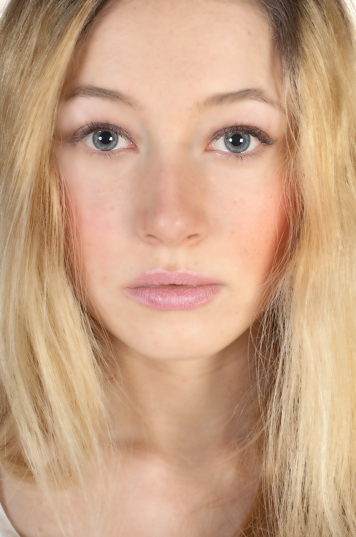 Naturliche Schonheit Foto Bild Portrait Portrait Frauen Studio Bilder Auf Fotocommunity