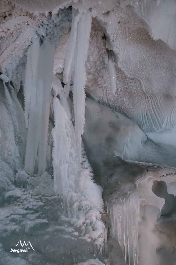 Natur-Eispalast Hintertuxer Gletscher