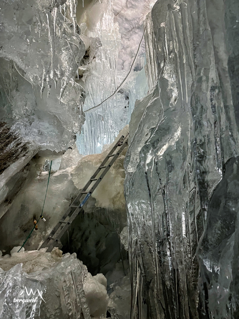 Natur-Eispalast Hintertuxer Gletscher