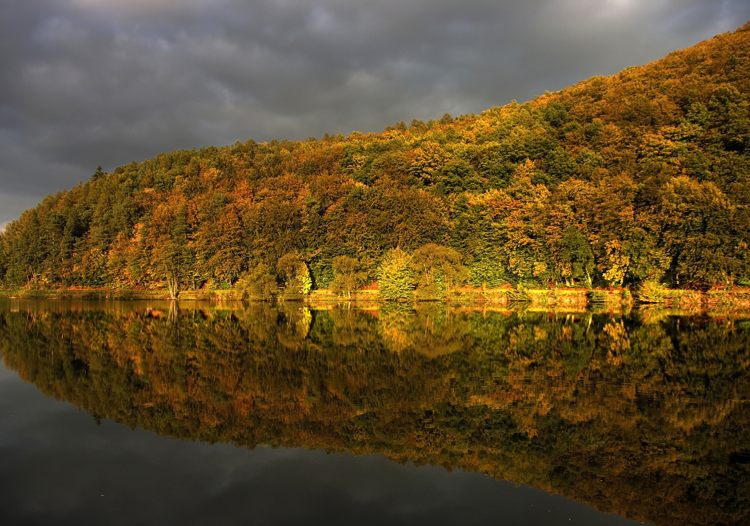 Natur pur total ohne Ziviisations Objekte