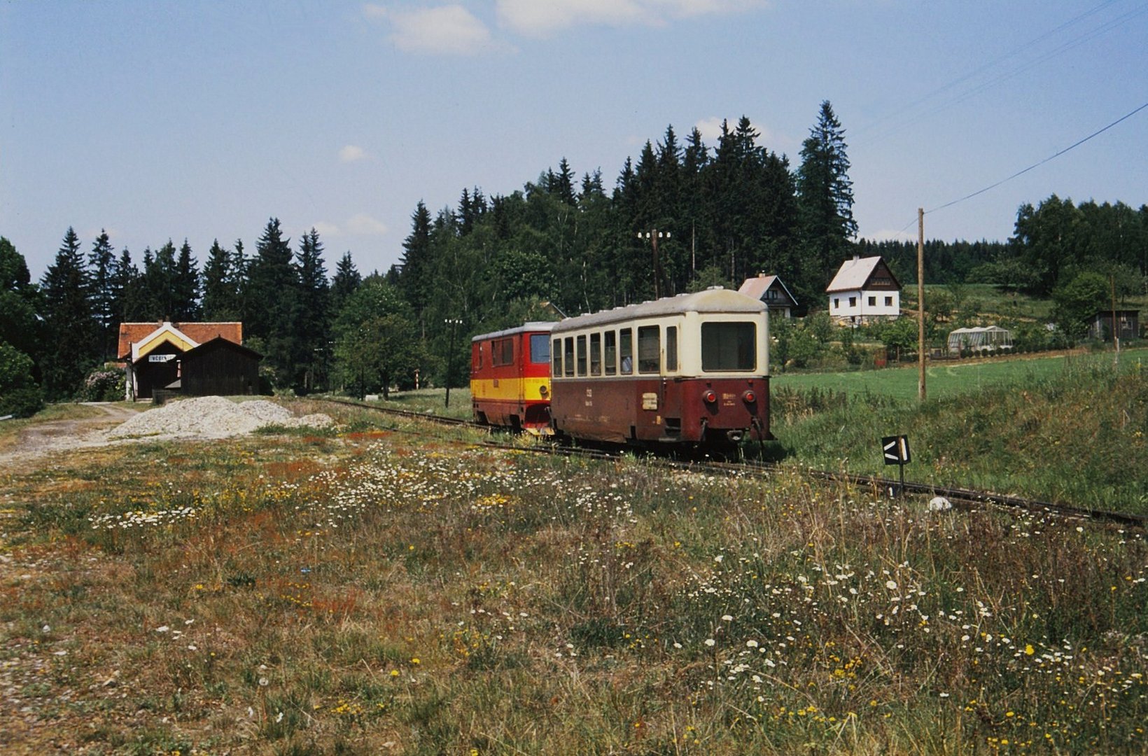 Natur statt Betonbahnsteige