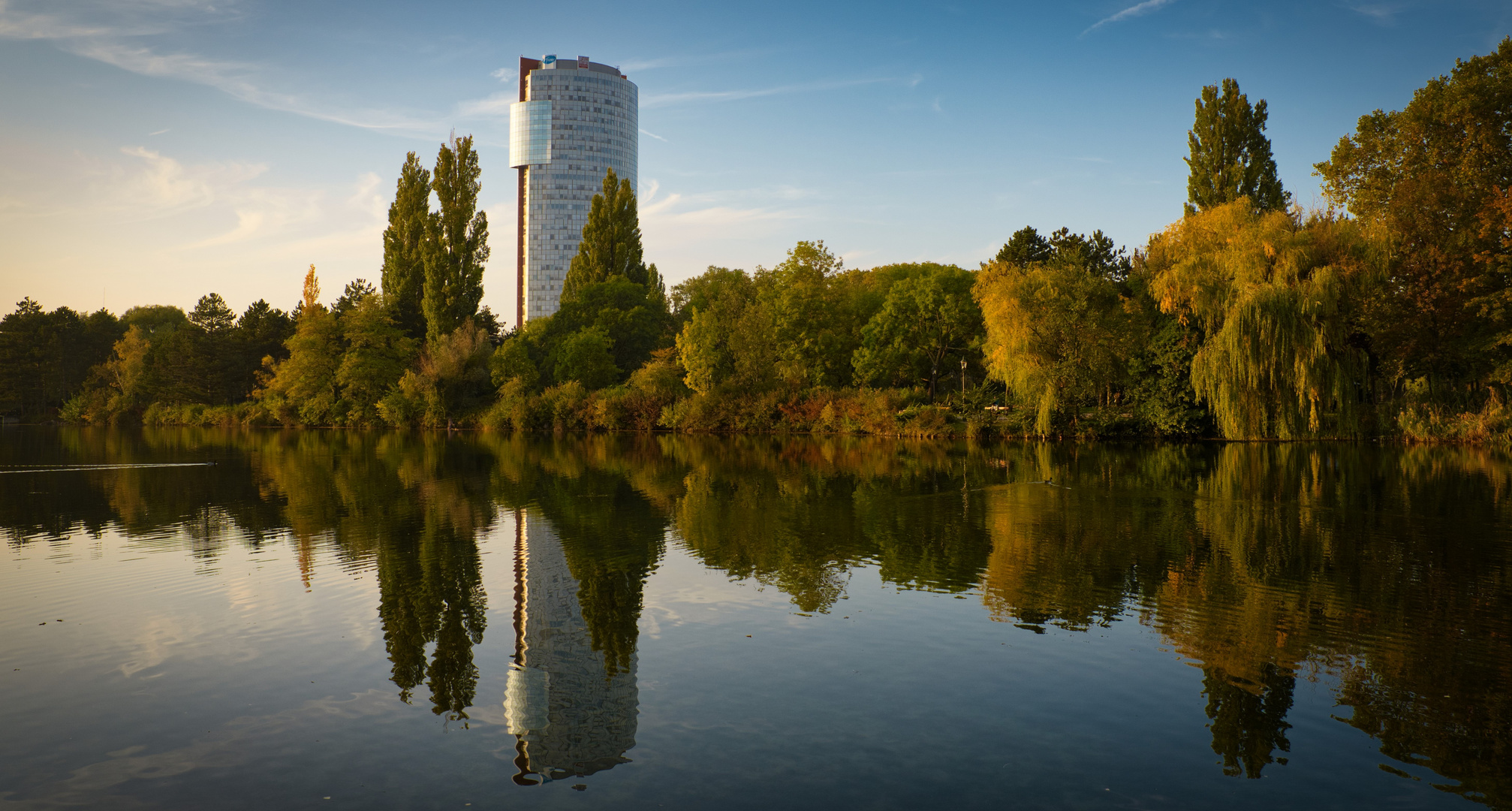 Natur trifft auf architektonische Moderne