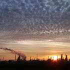 Natur und Technik, Sonnenaufgang in Sachsen-Anhalt, Leuna - Bild 2