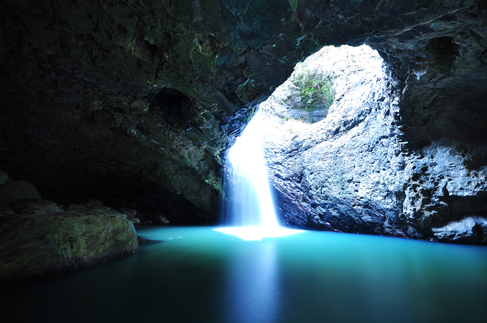 Natural Arch - Springbrook National Park