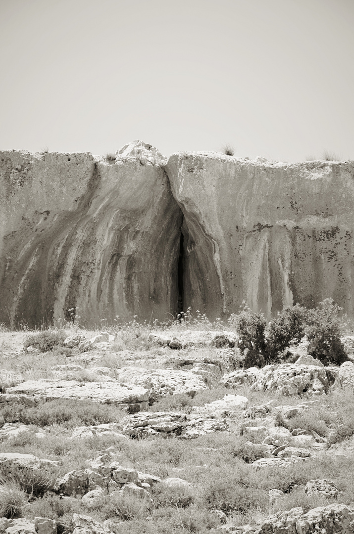 Nature as an artist- Feminity in the rocks (Taybeh Palestine)