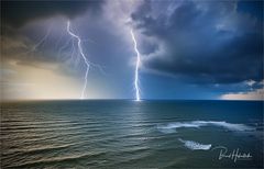Naturgewalten über der Nordsee .....