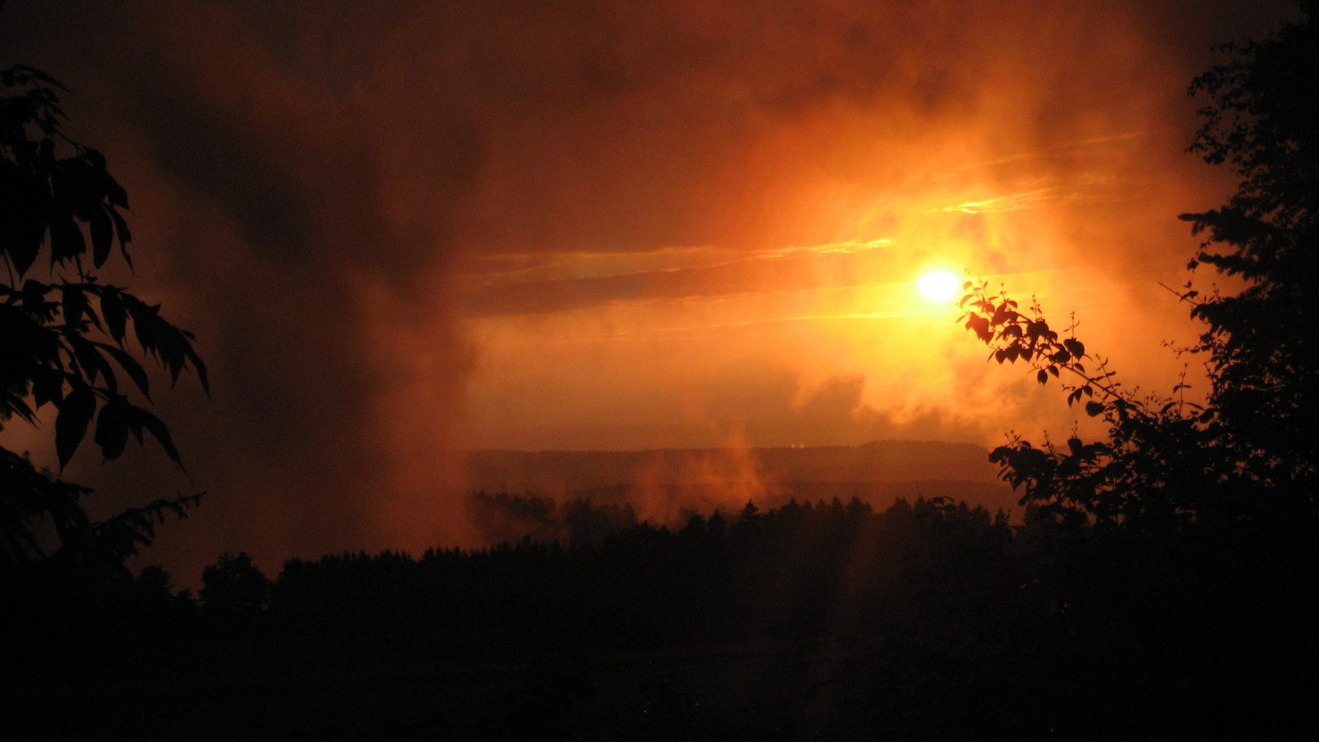 Naturgewaltiger Sonnenuntergang