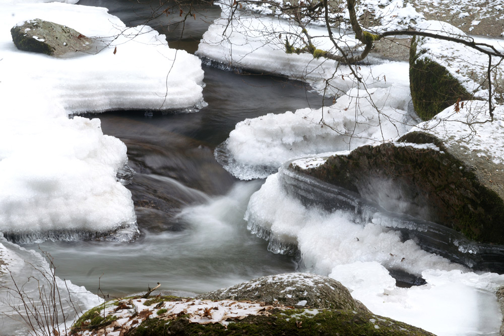 Naturjuwel Feldaist Winter -Eisstoesse 1