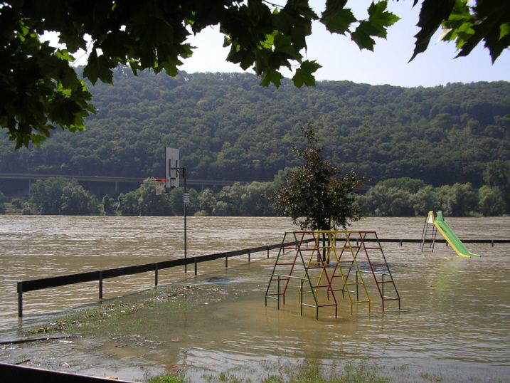 Naturnaher Wasserspielplatz