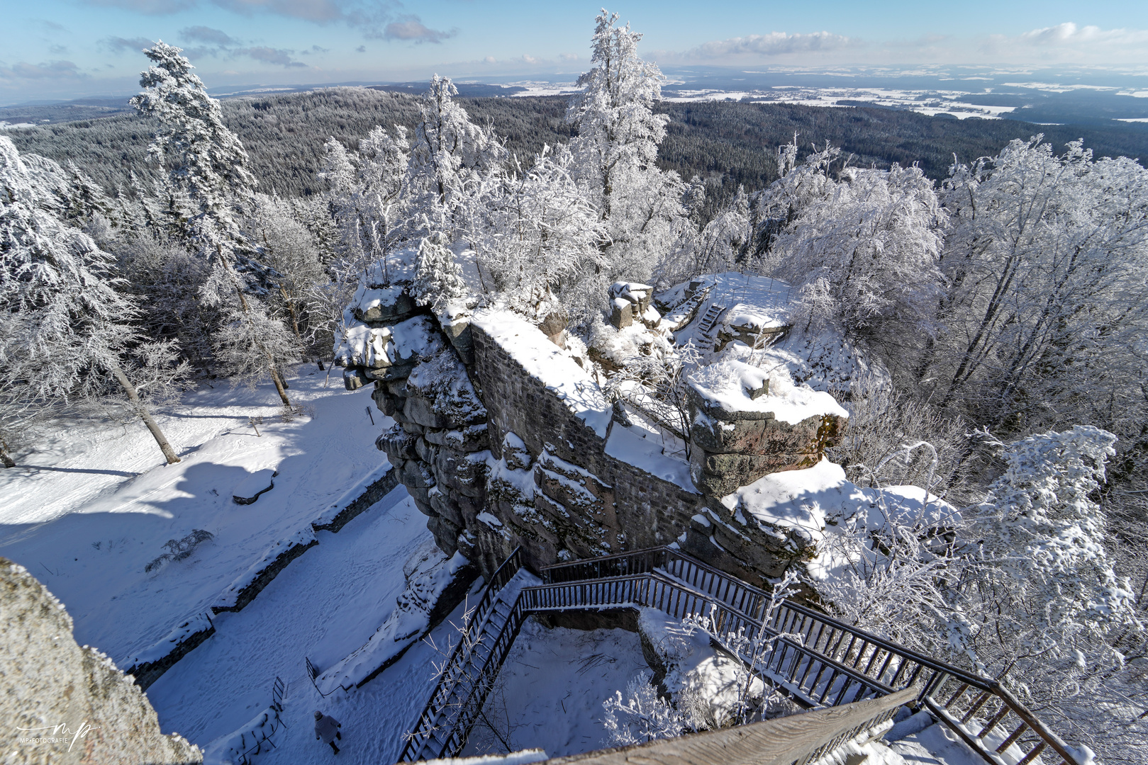 Naturpark Steinwald im Winter auf der "Burgruine Weissenstein"