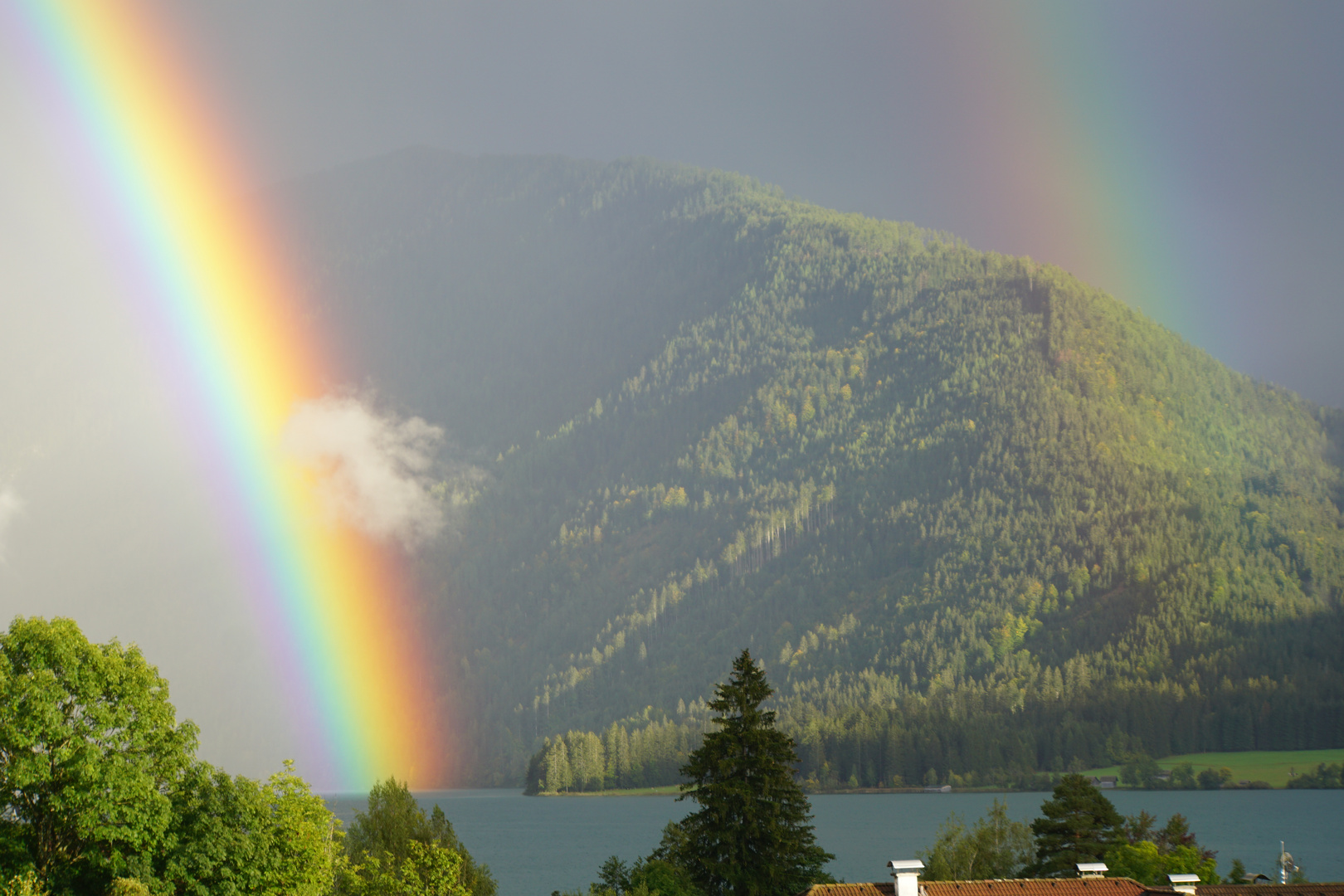 Naturschauspiel Regenbogen ..