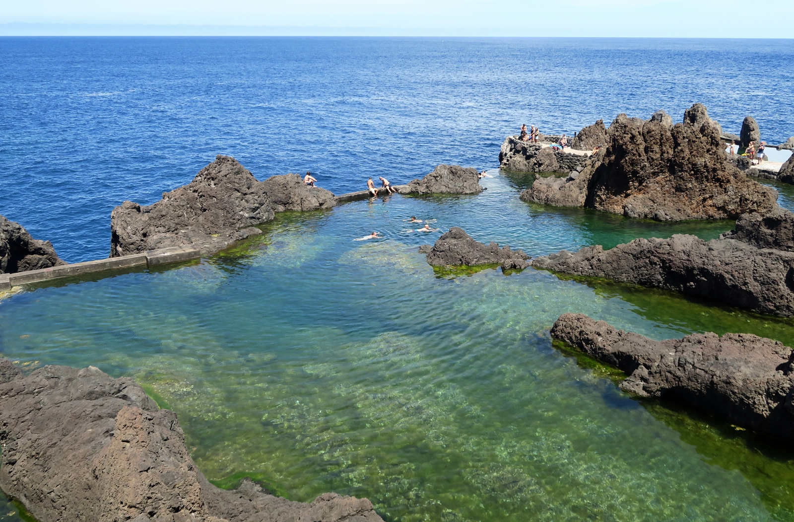 Naturschwimmbecken...