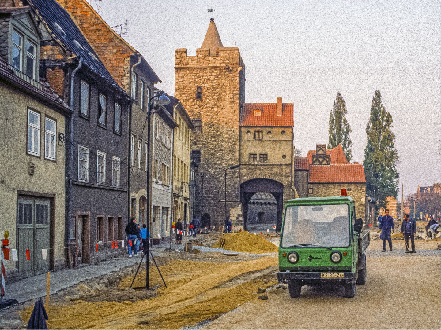 Naumburg / Saale Straßenbauarbeiten an dem historischen Marientor