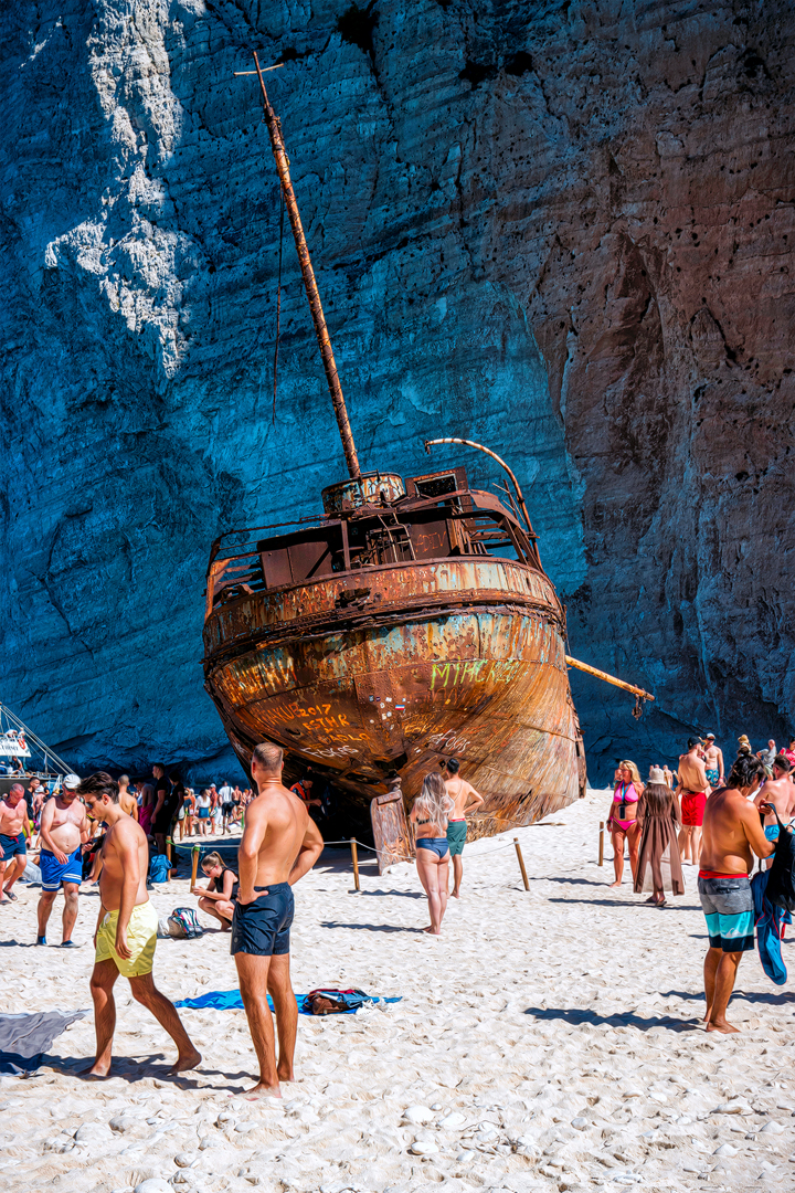 Navagio Beach mit Schiffswrack