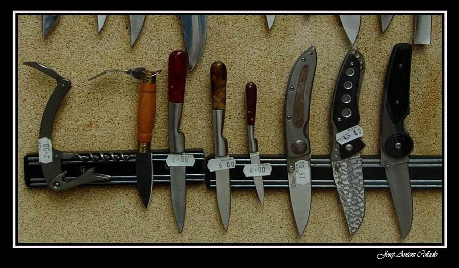 Navaixes - Clasp Knives