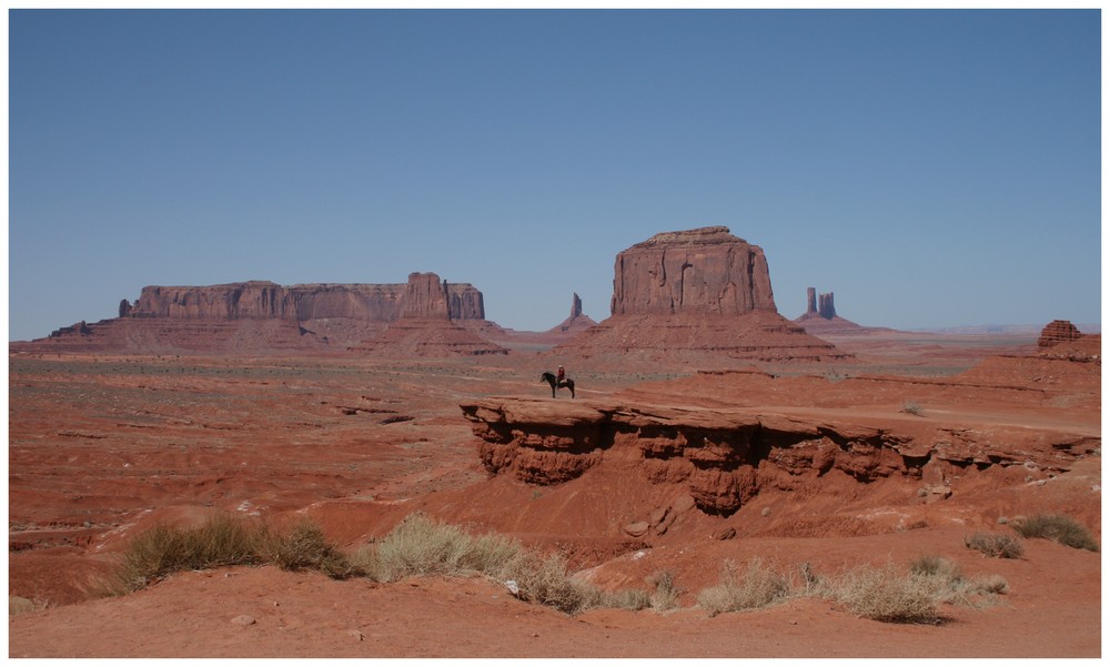 Navajo Chief "Jackson" auf seinem Mustang in sagenhafter Kulisse