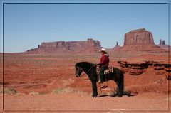 Navajo-Chief "Jackson" auf seinem Mustang "steht auf 4 Beinen"