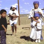 Navajo kids , Chaco Canyon , New Mexico