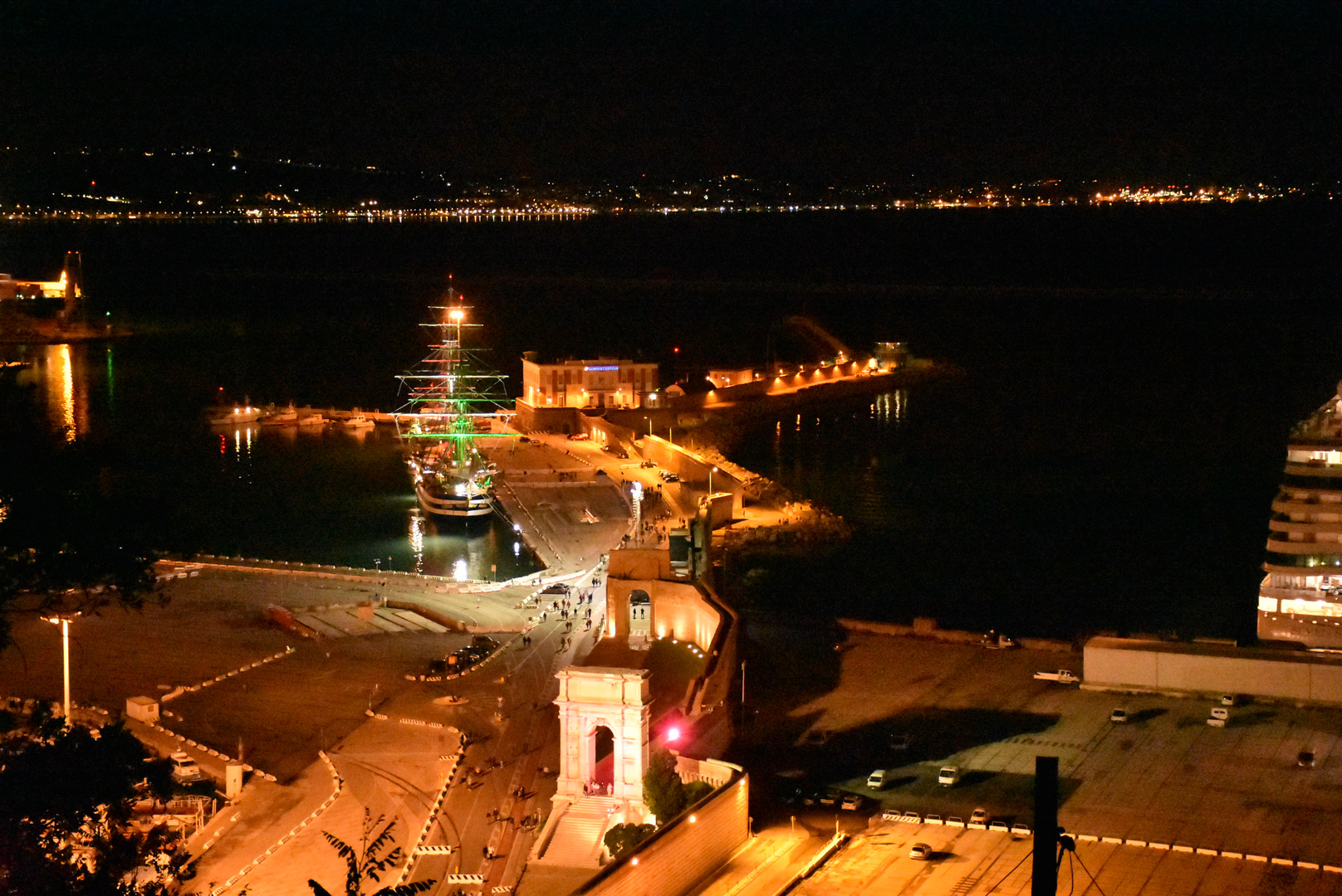 Nave "Amerigo Vespucci"