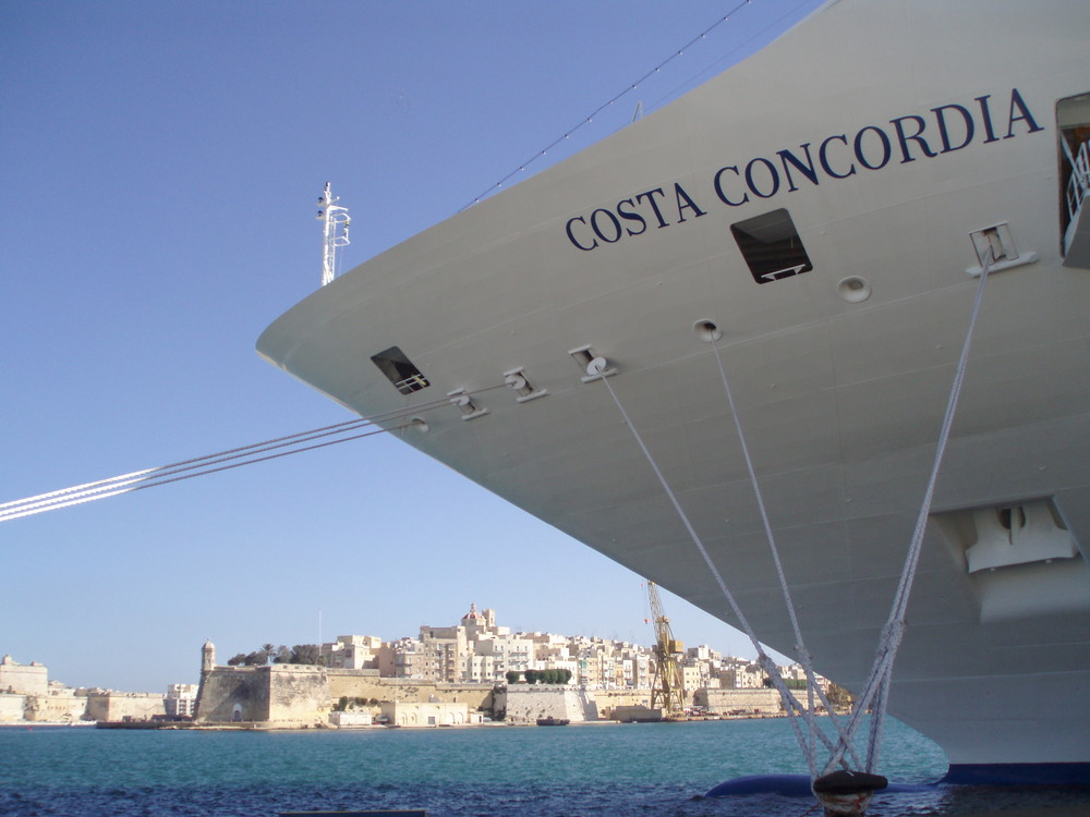 nave da crociera a malta