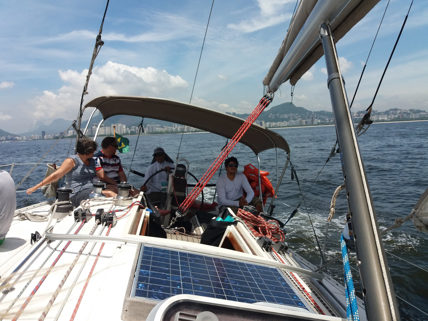 NAVEGANDO CON AMIGOS EN RIO DE JANEIRO 