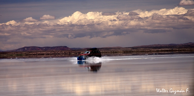 "Navegando" el Salar de Uyuni