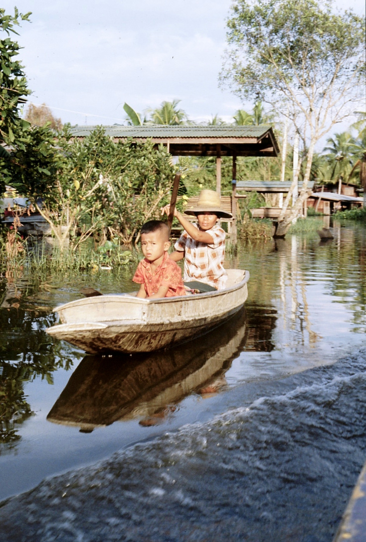 navigazione sul fiume Chao Phraya