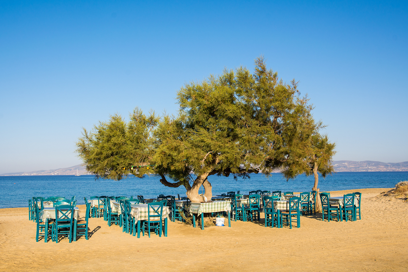 Naxos - Taverne am Maragas-Strand 07/2015