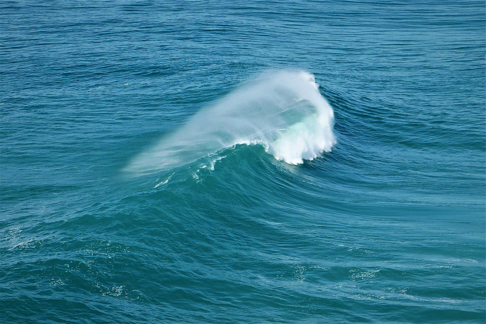 Nazaré big waves