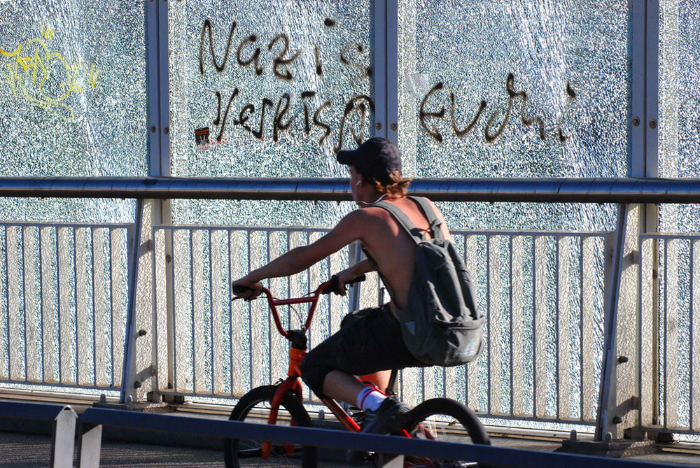 Nazis, verpisst euch, keiner vermisst euch!