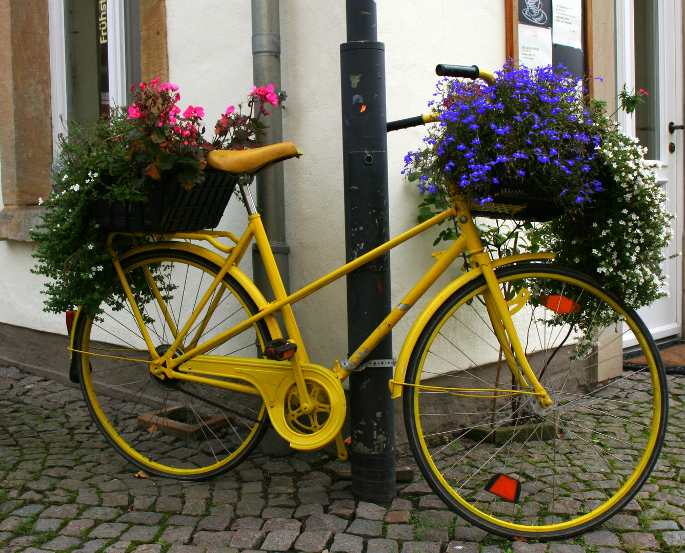 ne altes Postfahrrad , schön aufgepimpt ...