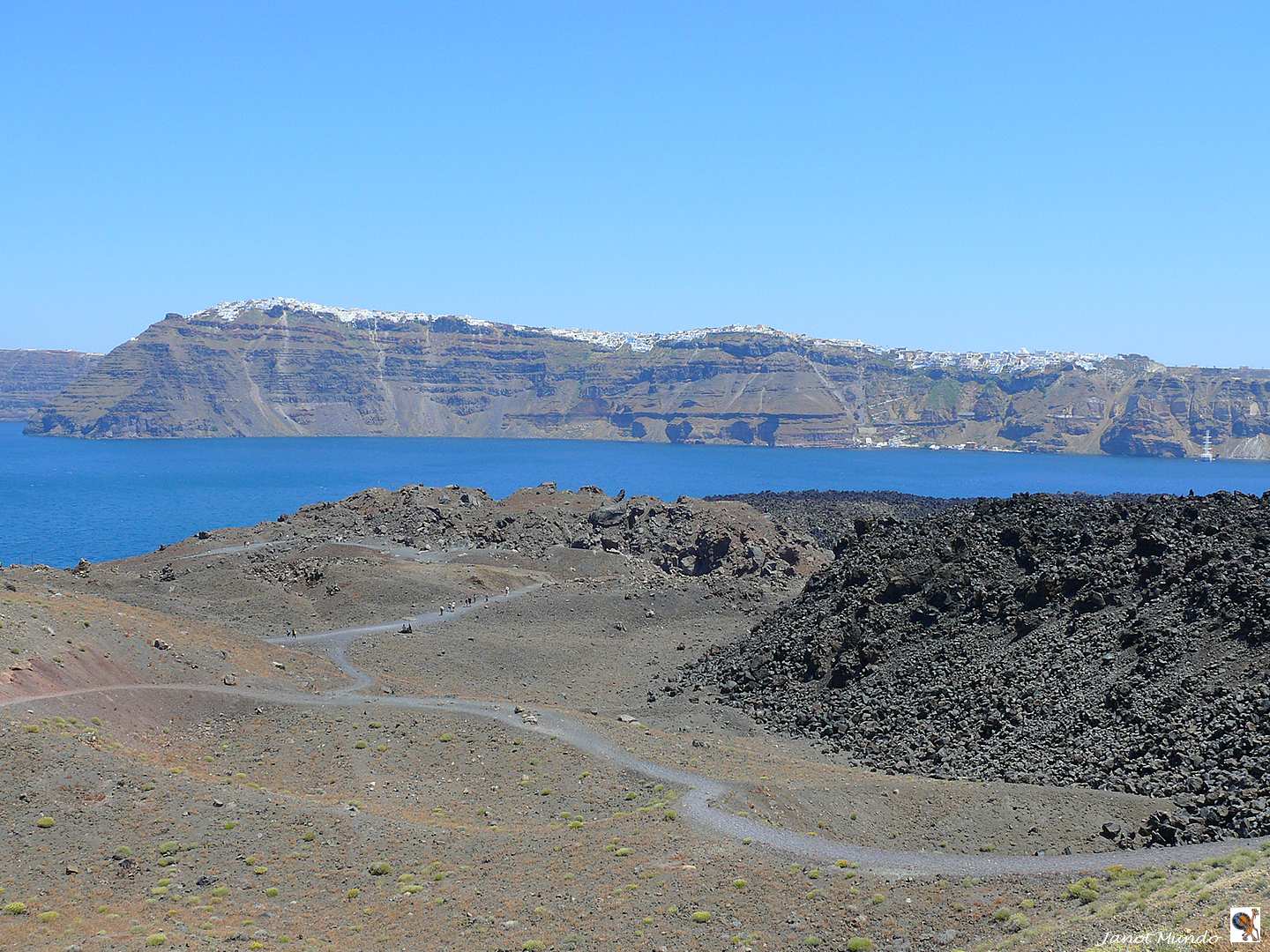 Néa Kaméni dans la caldera de Santorin.....