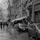 Neapel im Regen/ Napoli sotto la pioggia