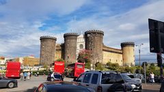 Neapels Wahrzeichen Castell Nuovo