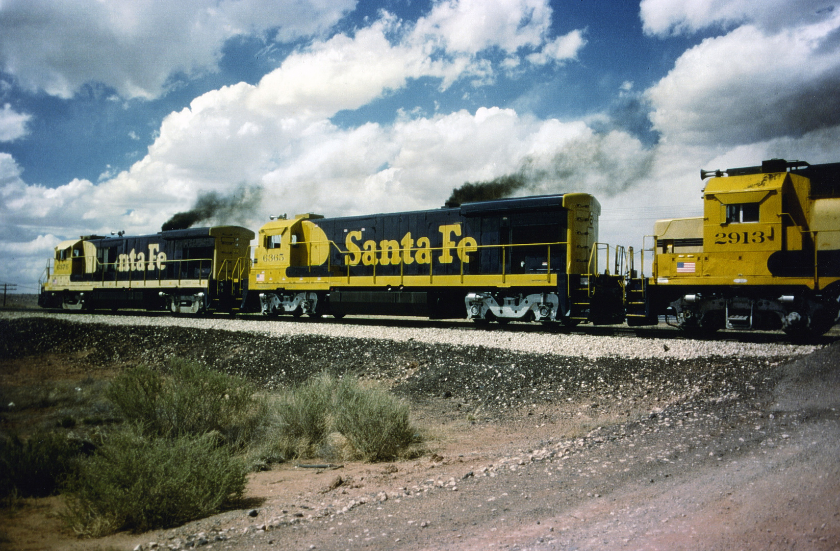 Near Dalies a Westbound Freight Train are pulling Double Stack Containers and All purpose Cars, NM