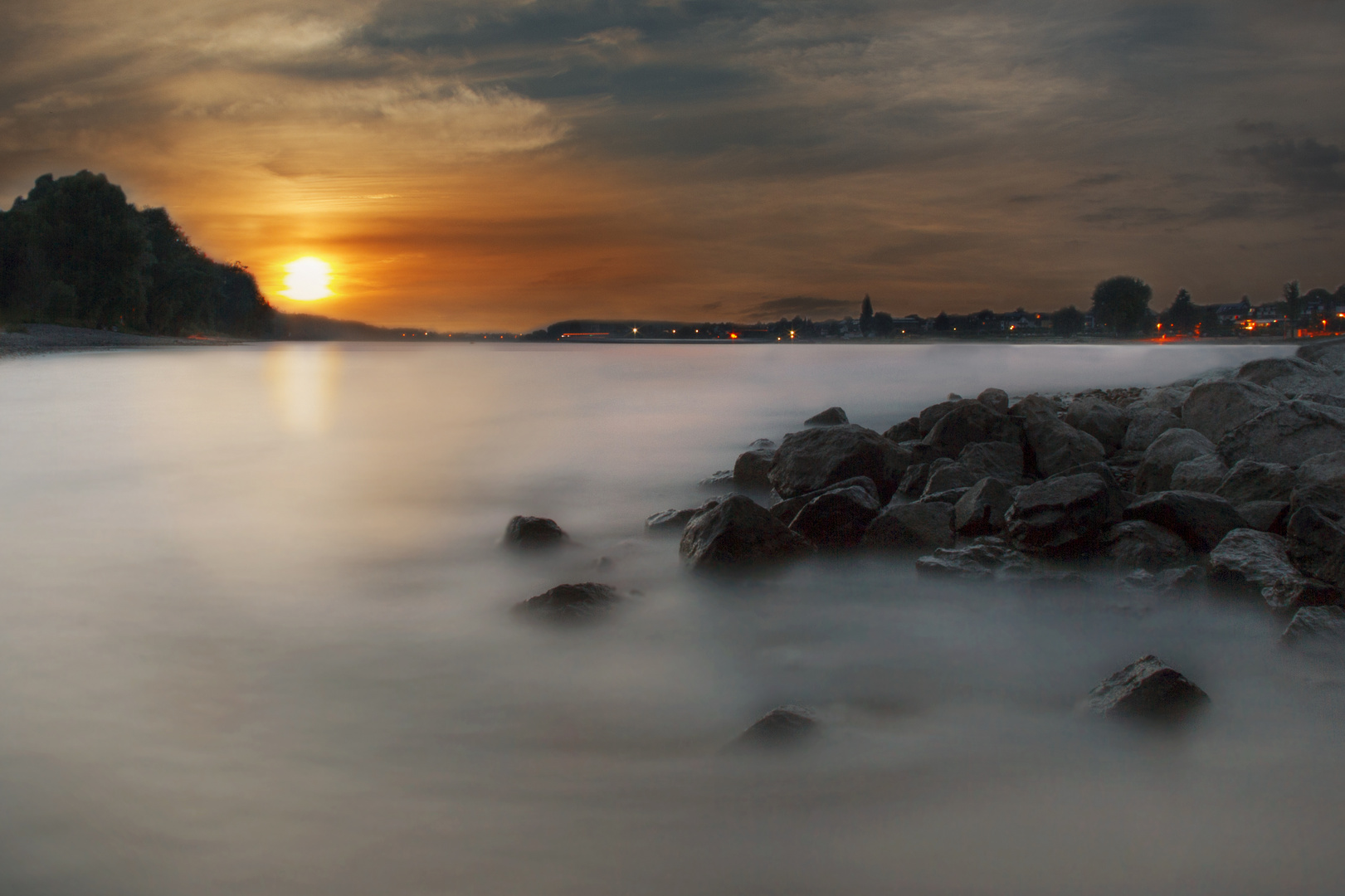 Nebel am Rhein