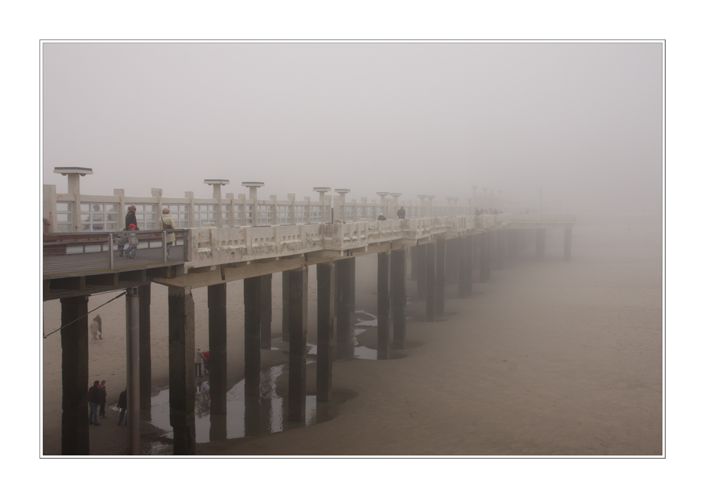 Nebel an der belgischen Küste