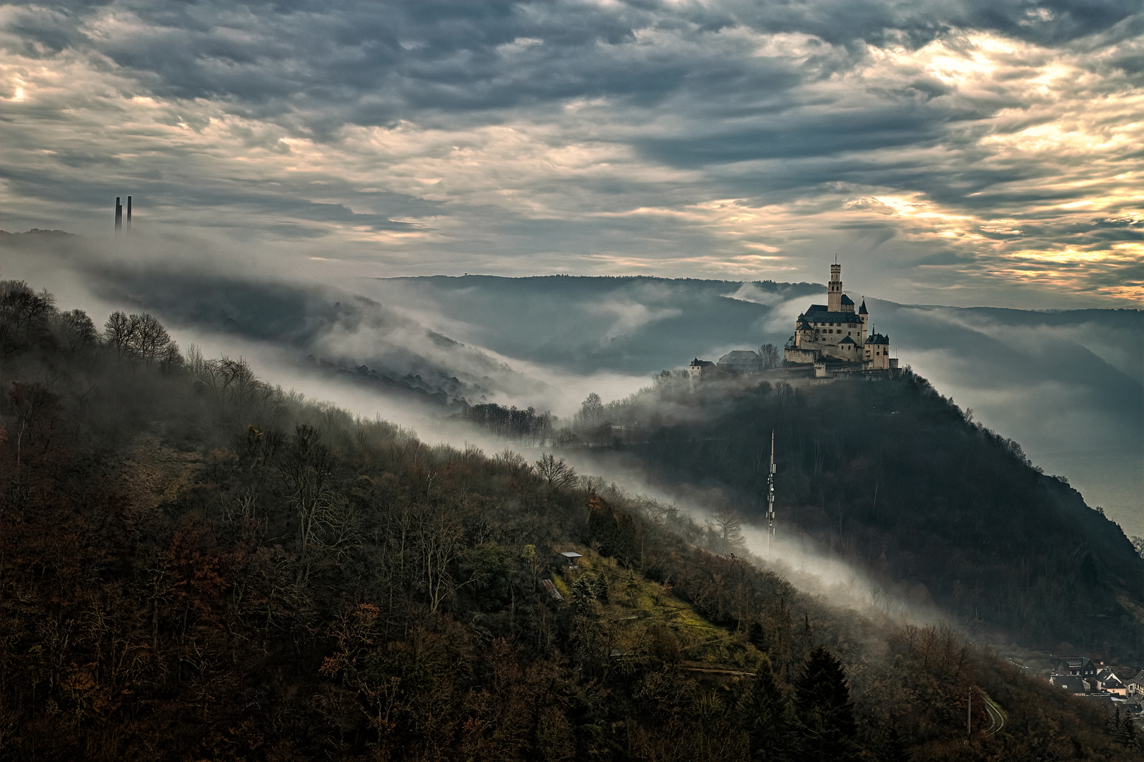 Nebel an der Marksburg