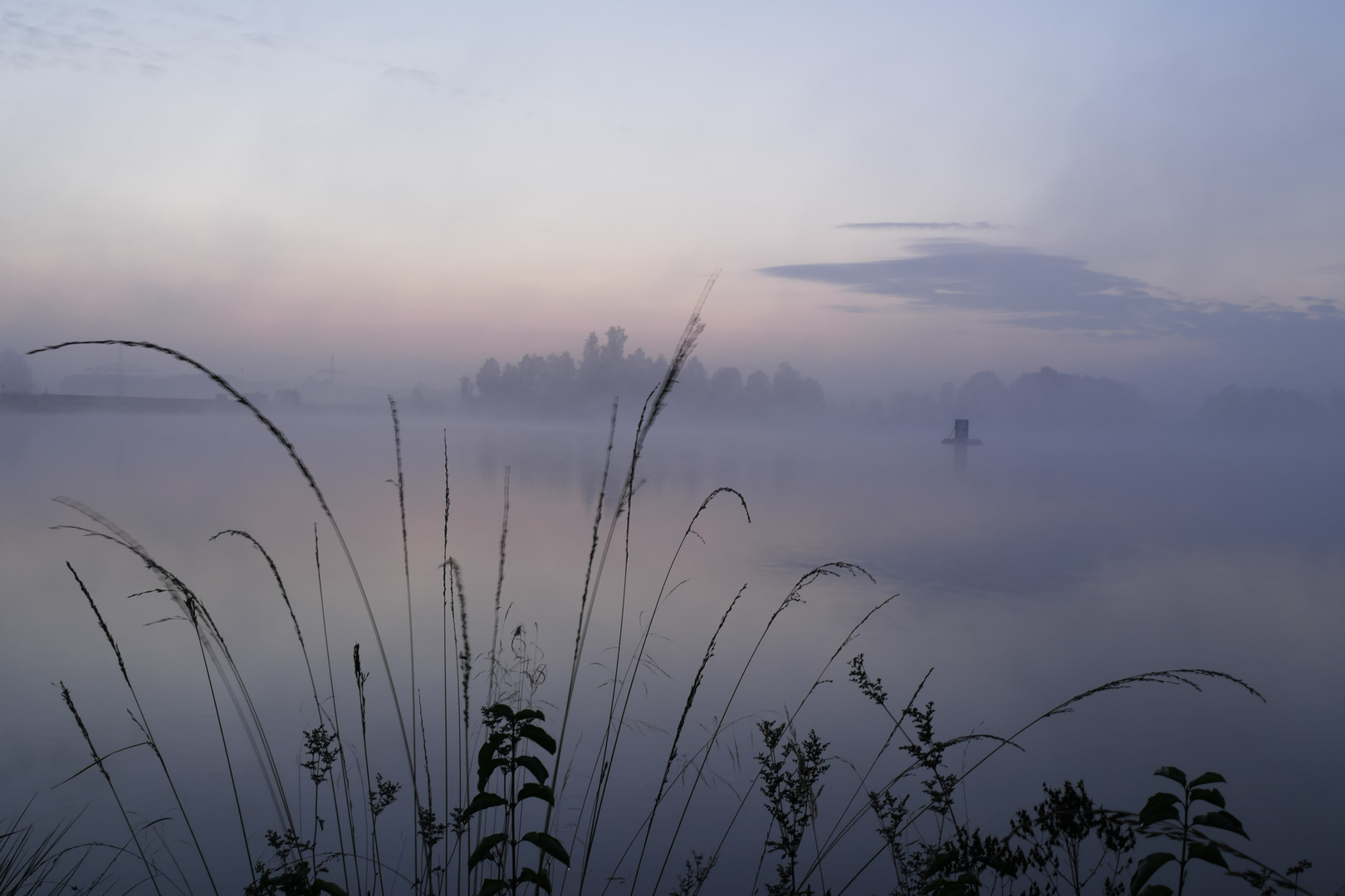 Nebel bei Sonnenaufgang am Lech