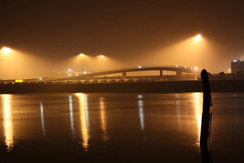 Nebel im Emder Hafen II