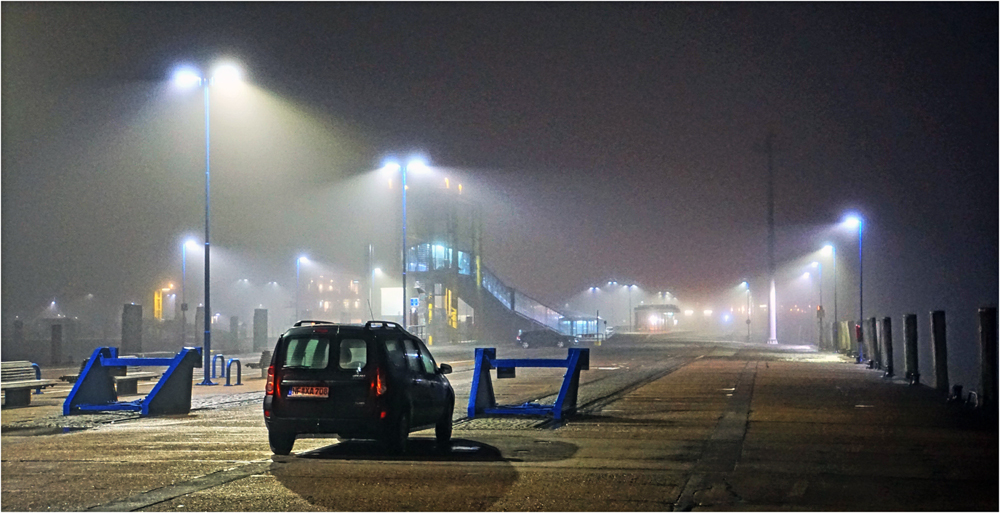 Nebel im Hafen