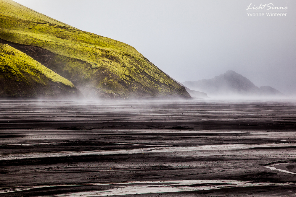 Nebel im Hochland, Island