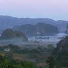 Nebel im Tal der Mogotes (Vinales)