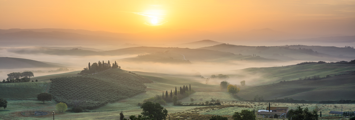 Nebel im Tal von Val d'Orcia - Toscana