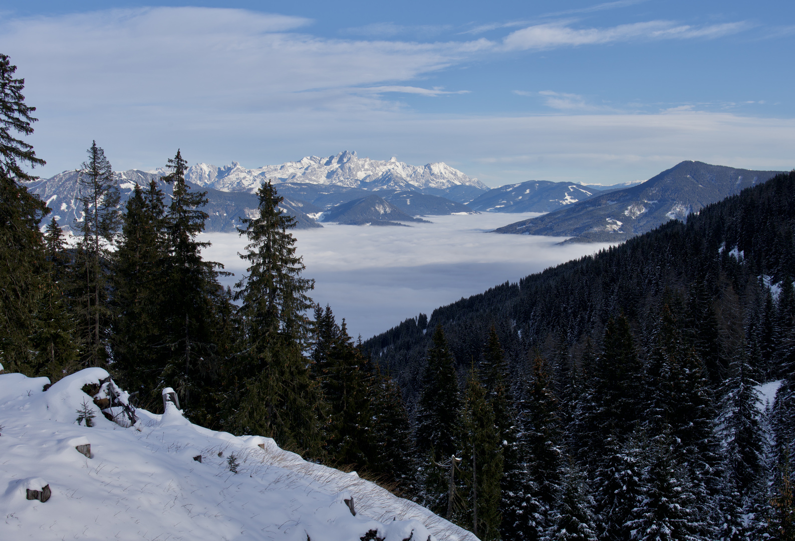 Nebel in den Tälern. Hochkönig Region